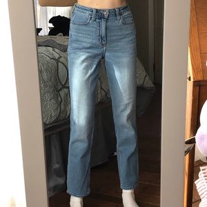 Hollister Mom Jeans